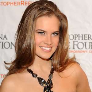 Stormi Henley Birthday, Real Name, Age, Weight, Height, Family, Facts